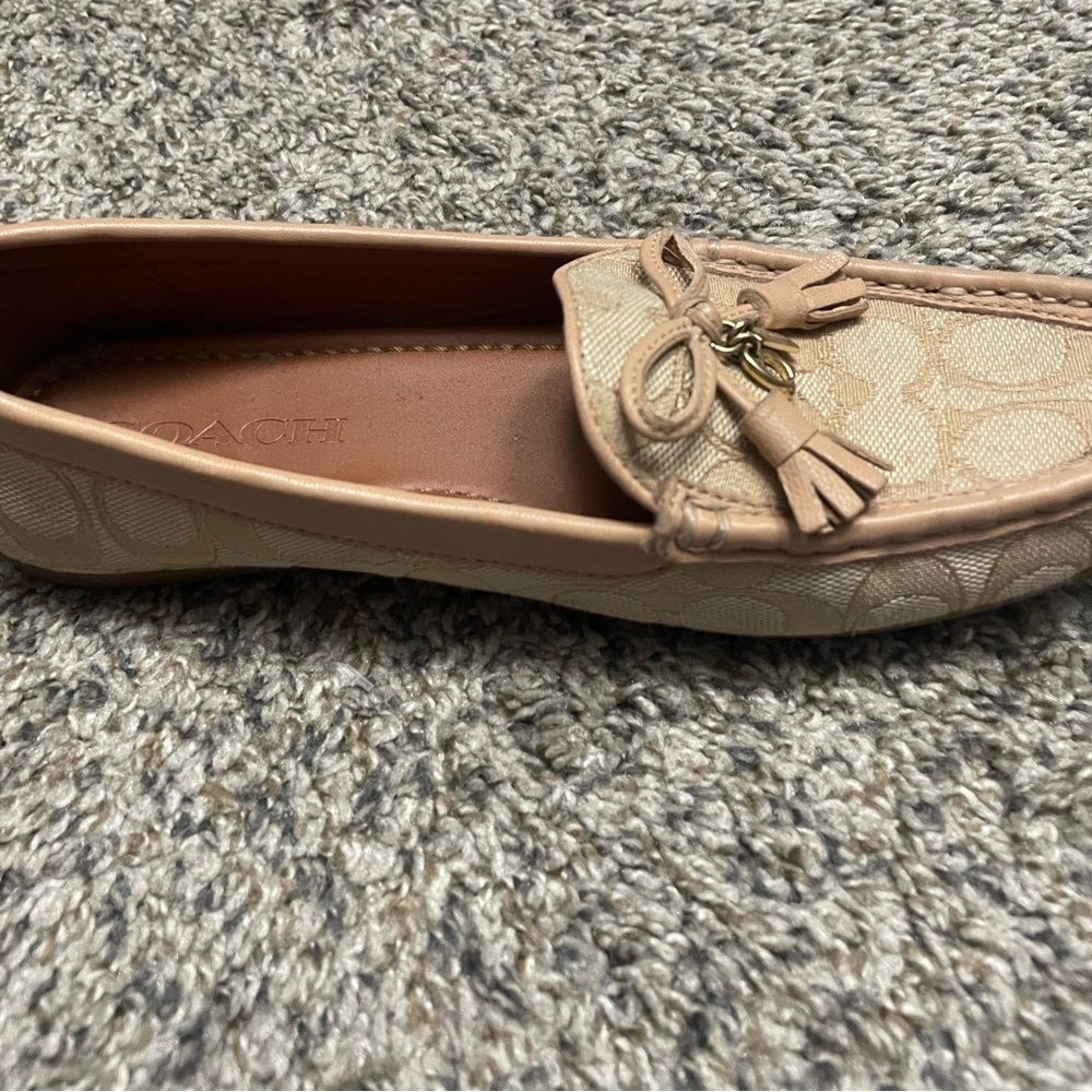 Coach size 6 Moccasins - Picture 2 of 3